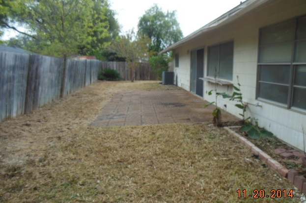Building Photo - 6611 Woodford-