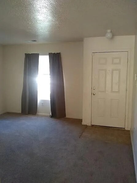 Building Photo - 10008 Cartagena Ave SW