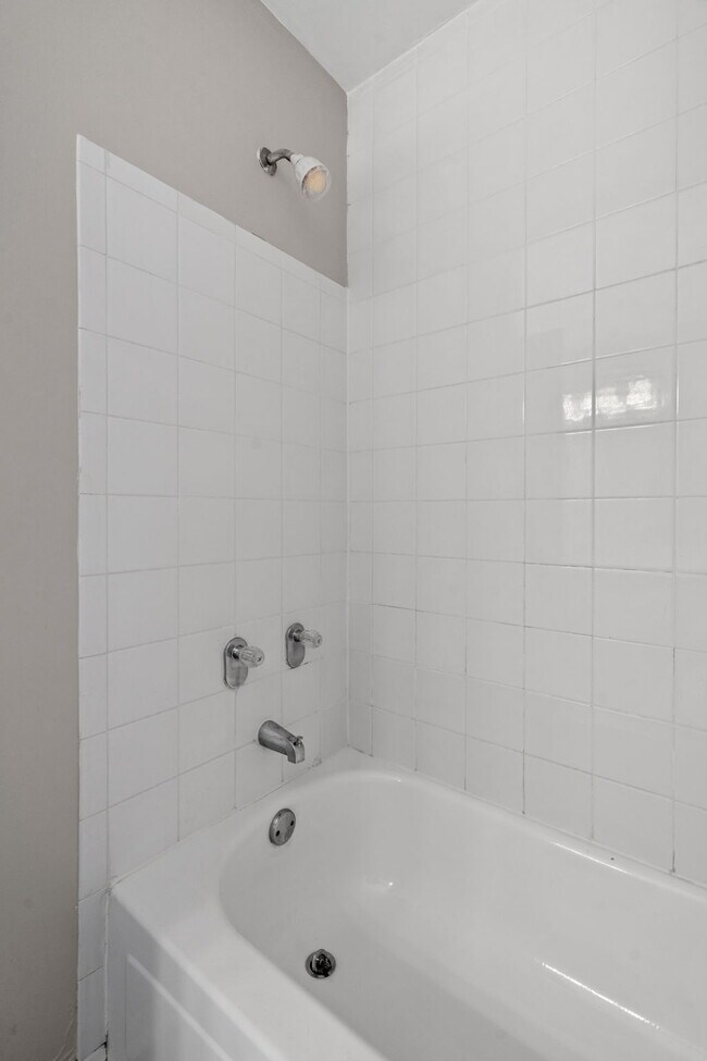 Parkers Lake 15100 18th Ave N Plymouth MN 55447 Apartment Finder