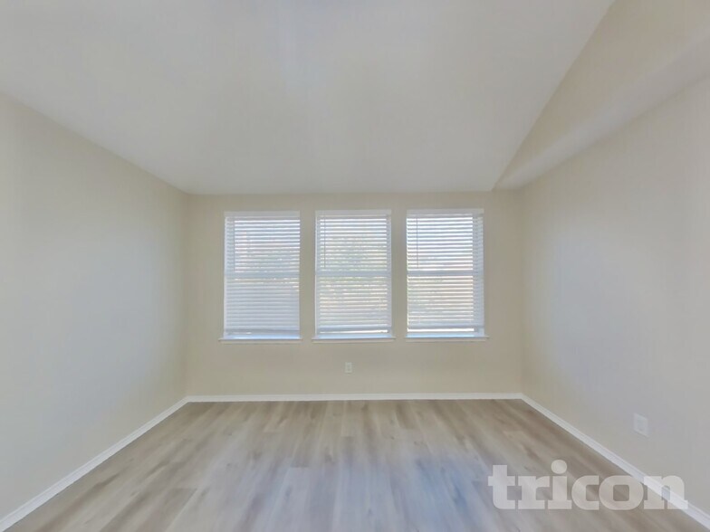 Building Photo - 510 Appaloosa Dr