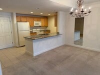 Building Photo - 1214 Emerald Ct