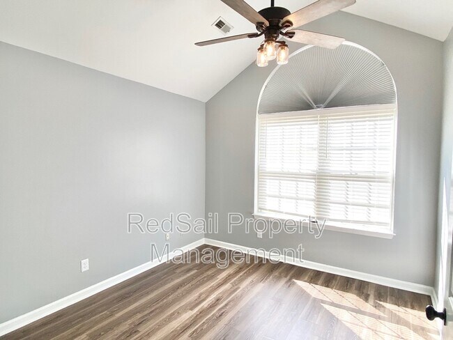 Building Photo - 100 Zinfandel Rd