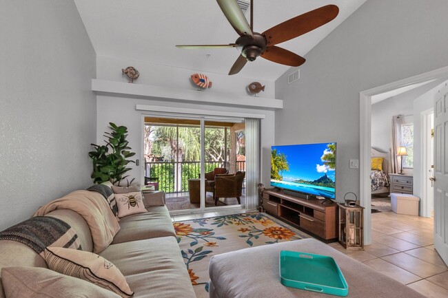 Building Photo - Seasonal Condo Available in Bonita Springs...