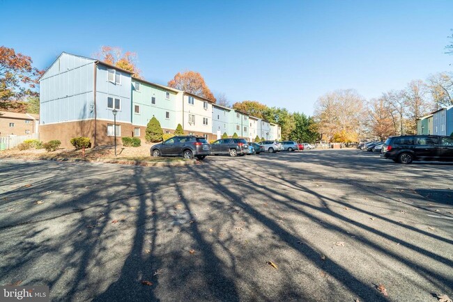 Building Photo - 22028 Oxford Ct
