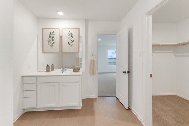 Building Photo - 10475 Cloud Nine Ct