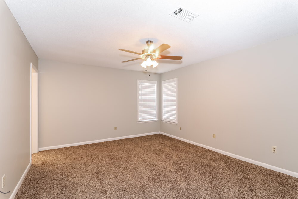 Building Photo - 7159 Eastover Blvd