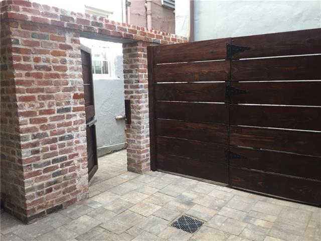 Building Photo - 832 Lafayette St