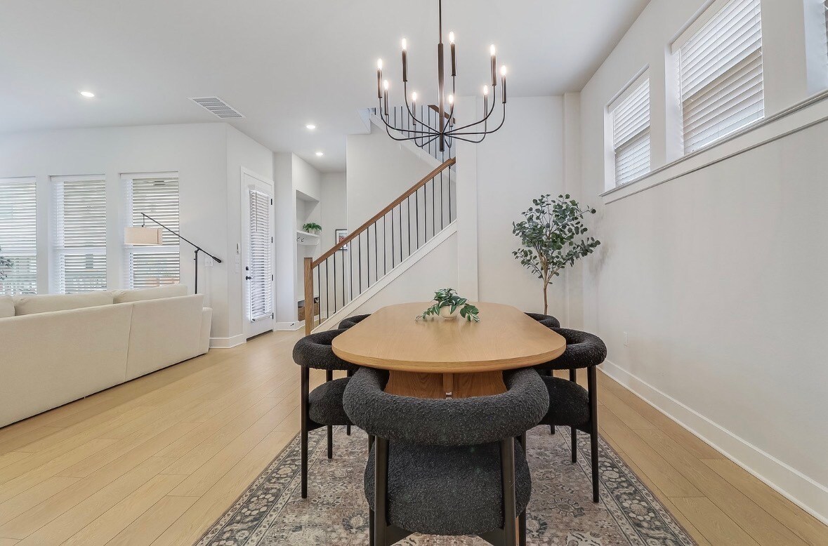 Building Photo - 6006 Rangeland Rd