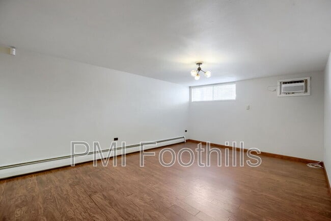 Building Photo - 701 N Pearl St
