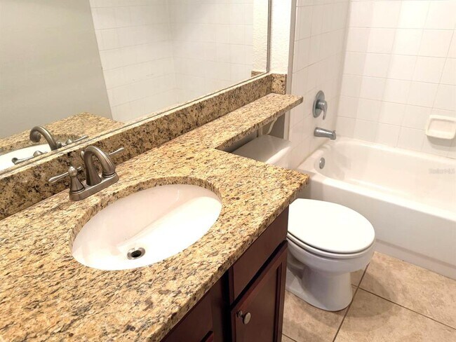 Building Photo - 114 Vista Verdi Cir