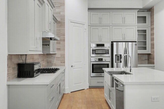 Building Photo - 2713 Kinsley Oaks Dr