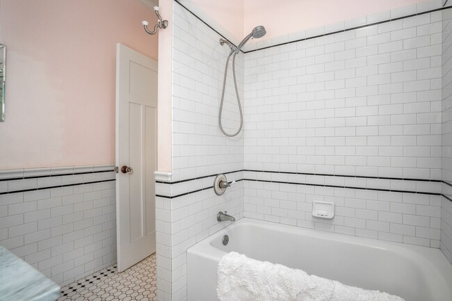 Building Photo - Fully Furnished, 3 Bed/3 Bath, Wailea Kai Home with Saltwater Pool