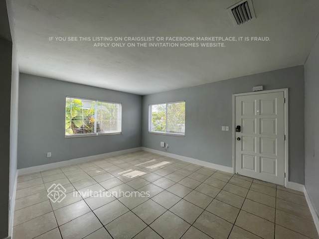 Building Photo - 3120 SW 27th St