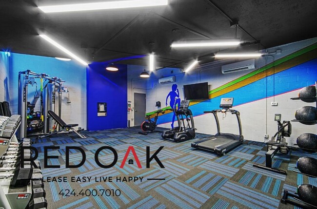 Building Photo - 1001 N Fairfax Ave