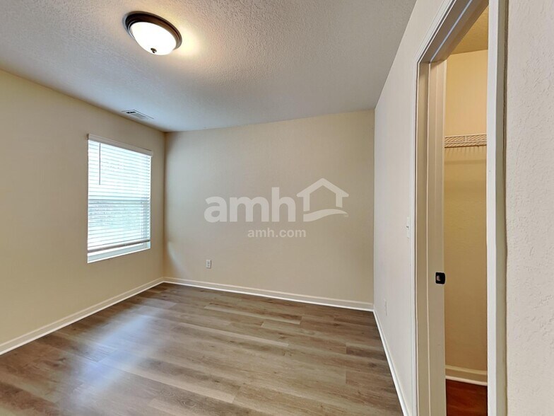 Building Photo - 154 Al Jennah Blvd