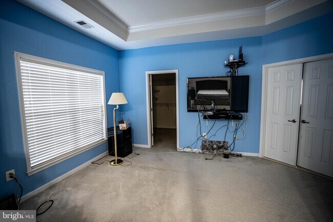 Building Photo - 9571 Linnett Hill Dr