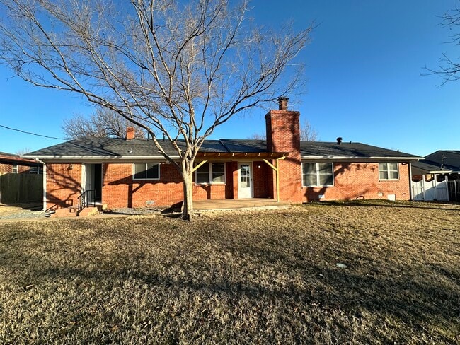 Building Photo - 3316 NW 60th St