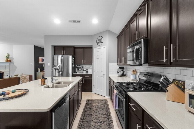 Building Photo - 1913 Kaiser Cove