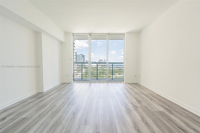 Building Photo - 325 S Biscayne Blvd