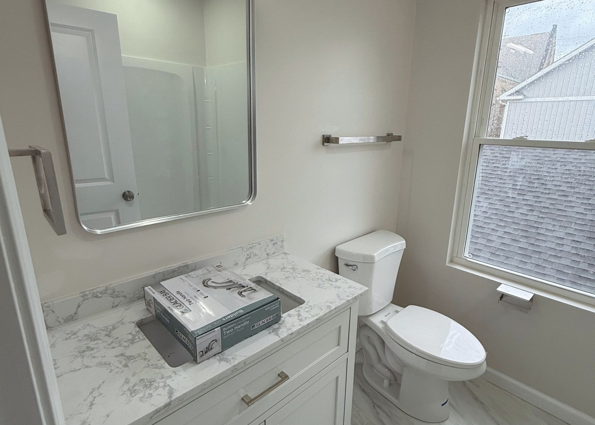 Building Photo - 5216 Duke Ave