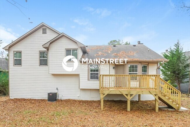 Building Photo - 3 Bedroom Pet-Friendly Home in College Park, GA with Main Street Renewal
