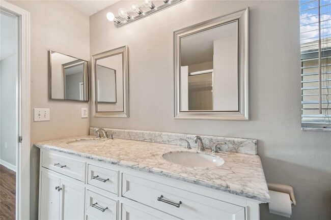 Building Photo - 18220 Portside St