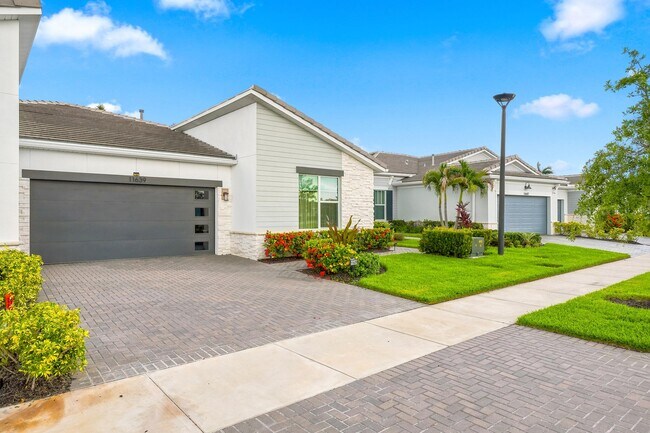 Building Photo - 11639 SW Viridian Blvd
