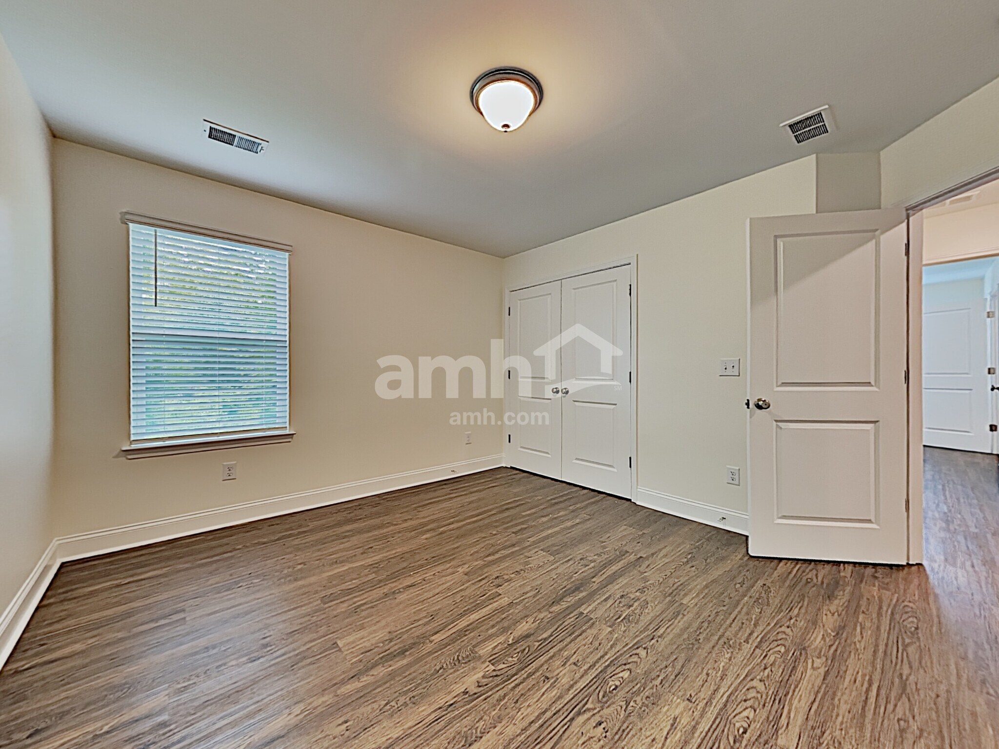 Building Photo - 136 Sweet Gum Dr