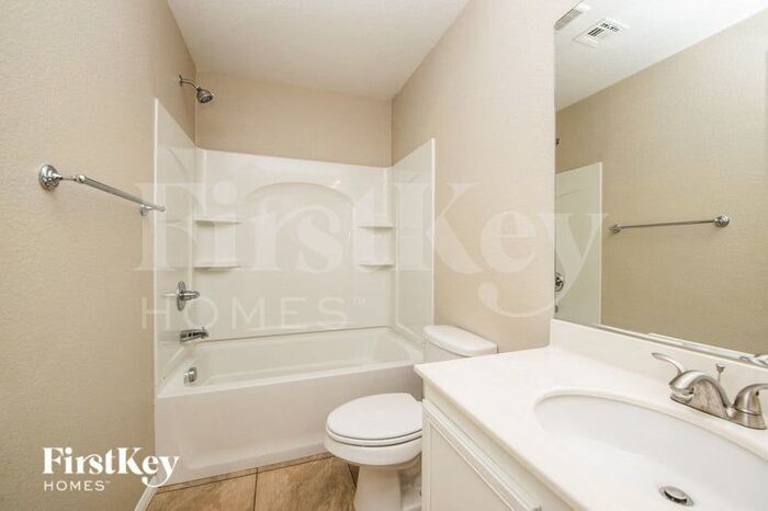Building Photo - 10833 Beach House Ave