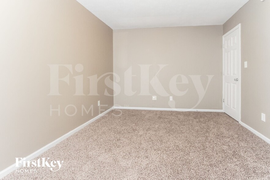 Building Photo - 2032 Alysheba Dr