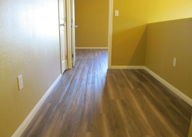 Building Photo - 8770 S Cadence Crossing Way
