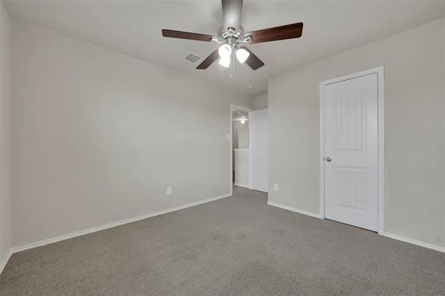 Building Photo - 2133 Meadow View Dr