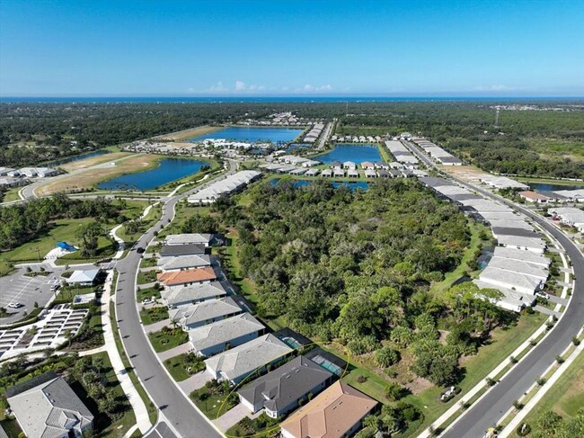 Building Photo - 9982 Beachwalk Dr