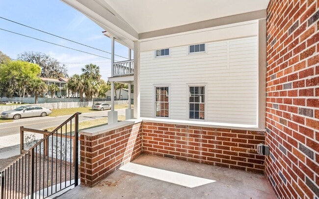 Building Photo - Downtown Beaufort Charmer