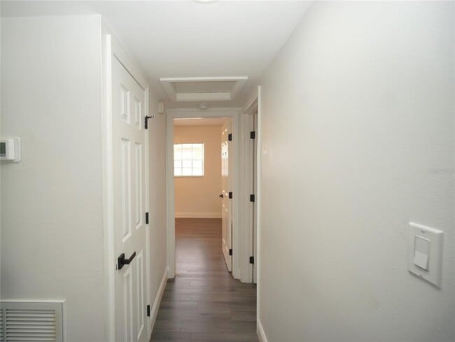 Building Photo - 4202 W Wisconsin Ave