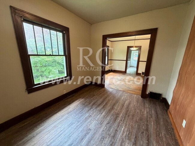 Building Photo - 1210 Sherman-