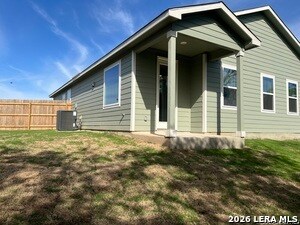 Building Photo - 3500 Tripps Pl