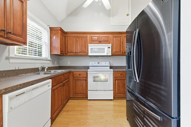 Building Photo - 1611 York Rest Ln