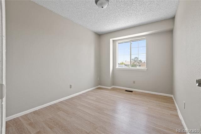 Building Photo - 8847 Cloverleaf Cir