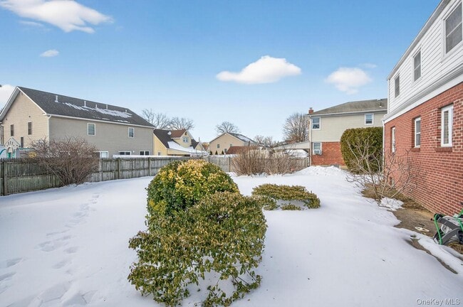 Building Photo - 46 Bedford Ave