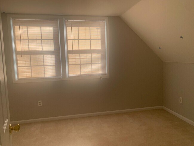 Building Photo - 13217 Poplar Tree Rd