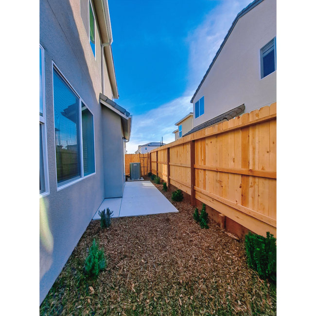 Building Photo - Modern 3-Bedroom Home in the Exclusive Elev8ions Neighborhood of Clovis!