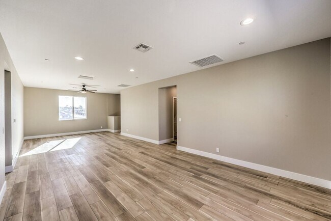 Building Photo - Almost a FULL ACRE - Immediate Move In - Bring Your Horses, Animals, Toys or ?!?