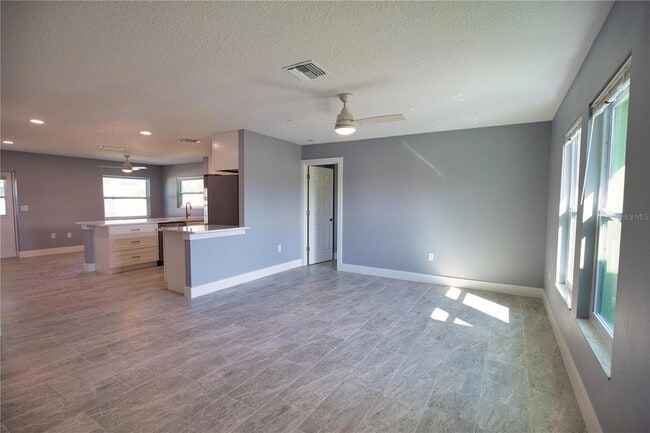 Building Photo - 3392 Orange Rd