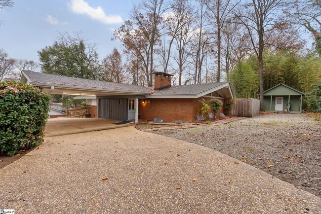 Building Photo - 103 Robinall Dr