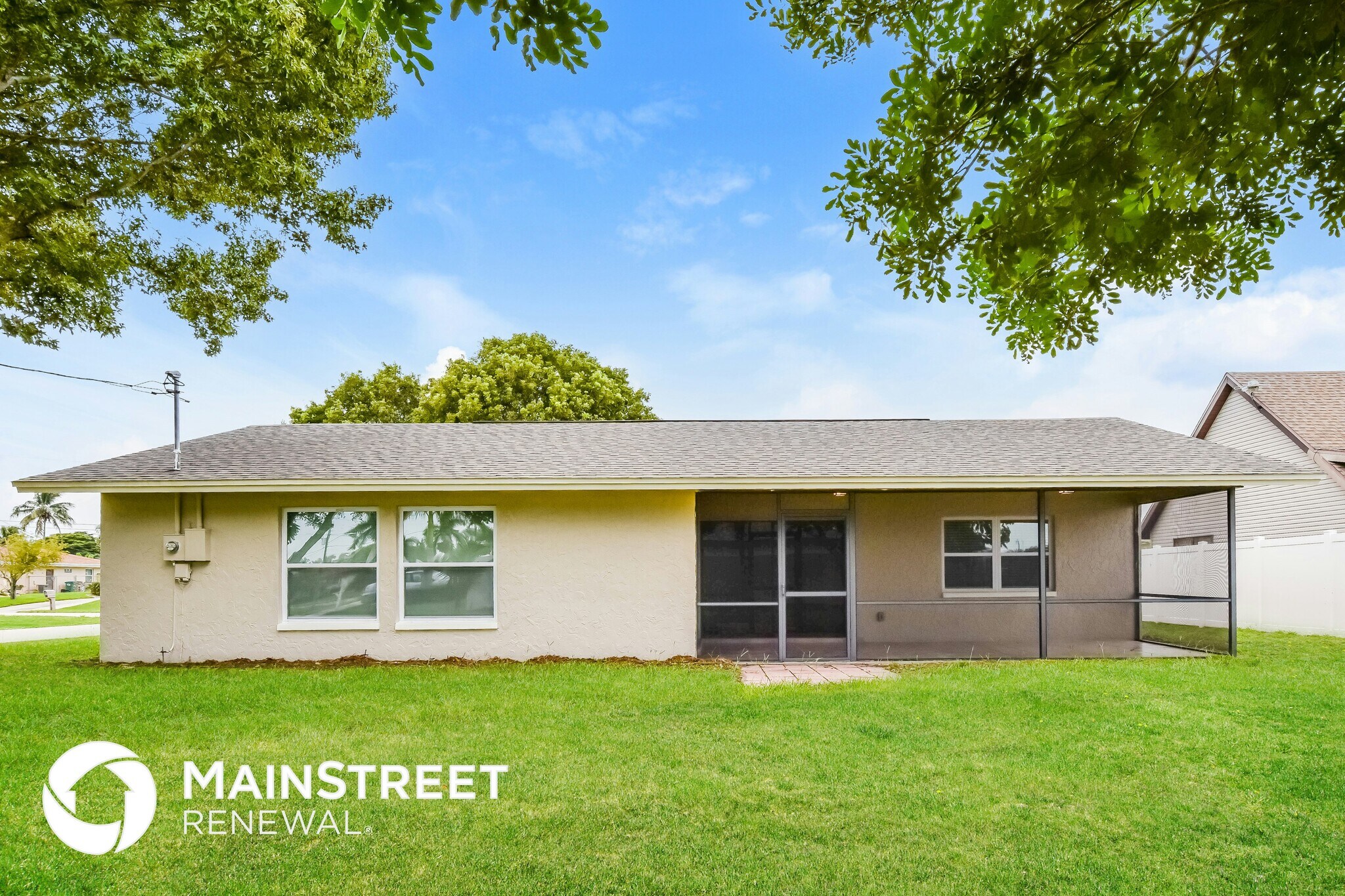 Building Photo - 1820 SE 10th St