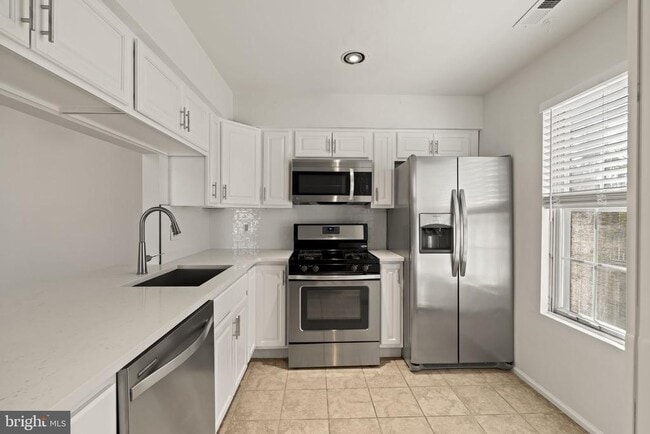 Building Photo - 5508 Albridge Way