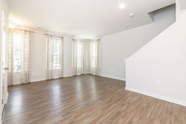 Building Photo - 5920 Whitehurst Ln