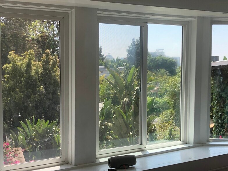 more window views of the hills - 1942 Orchard Ave