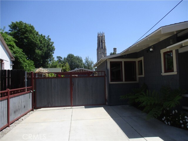 Building Photo - 1774 Fiske Ave